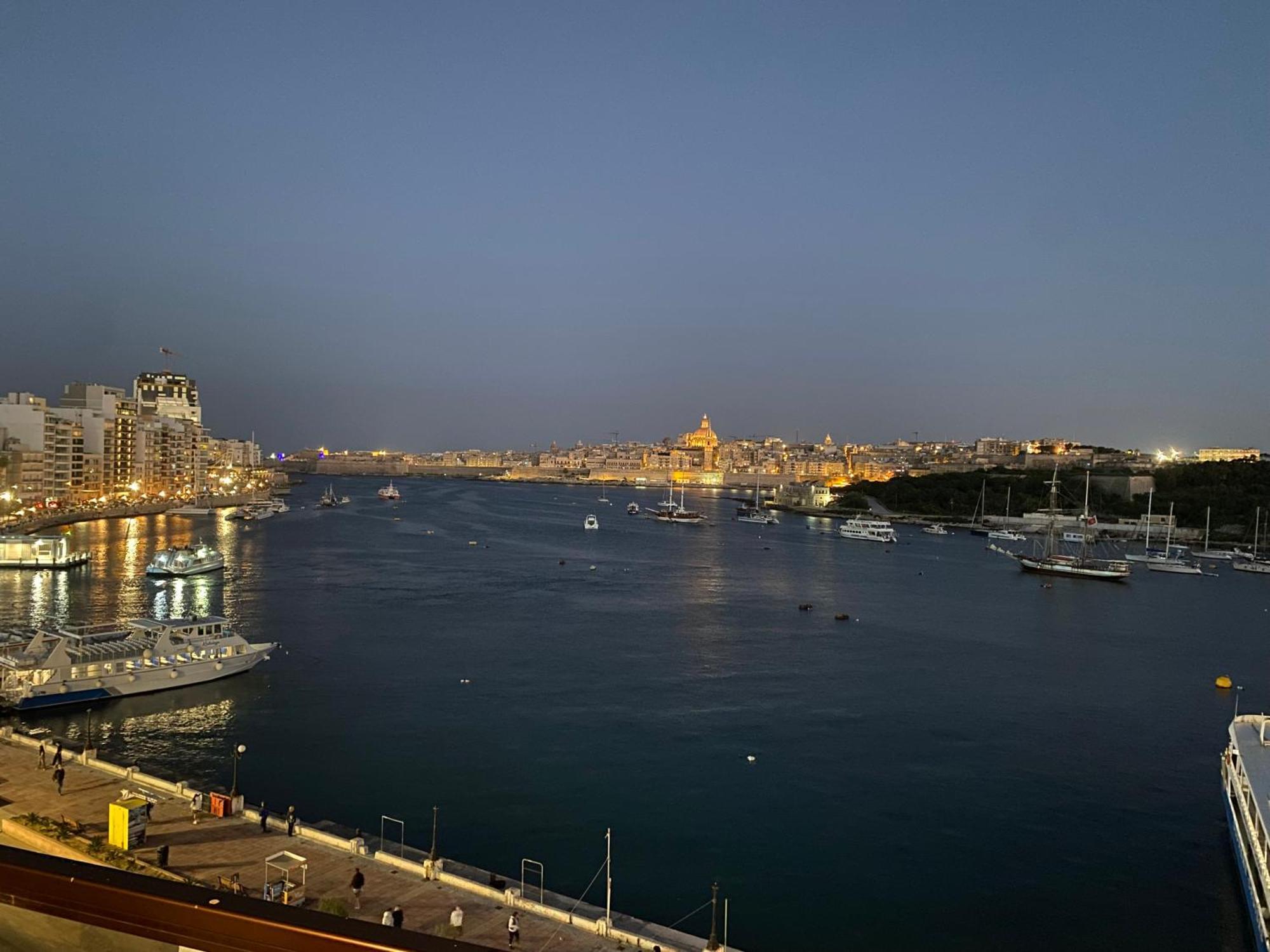 Seafront Harbour Haven - Steps To Ferry, Shops And Beaches سليمة المظهر الخارجي الصورة